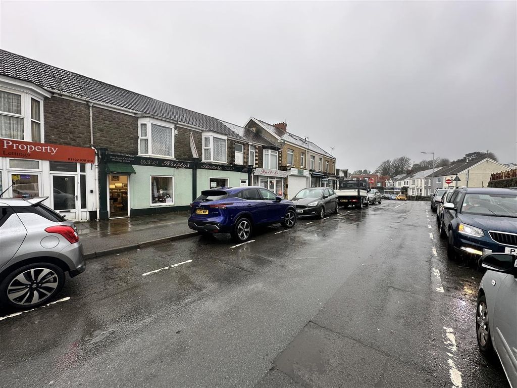 Property photo 2 of 16 Street View