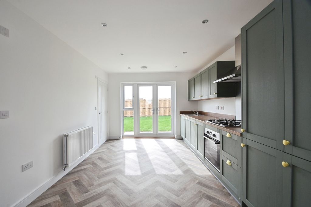 Property photo 3 of 16 Pbox-Img.Jpg