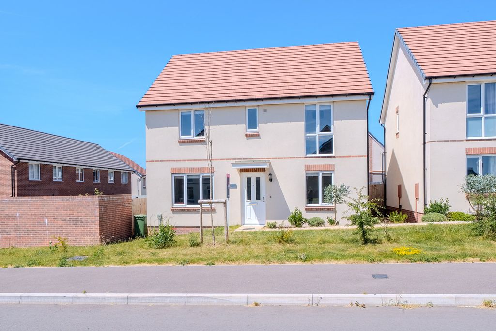 Property photo 1 of 39