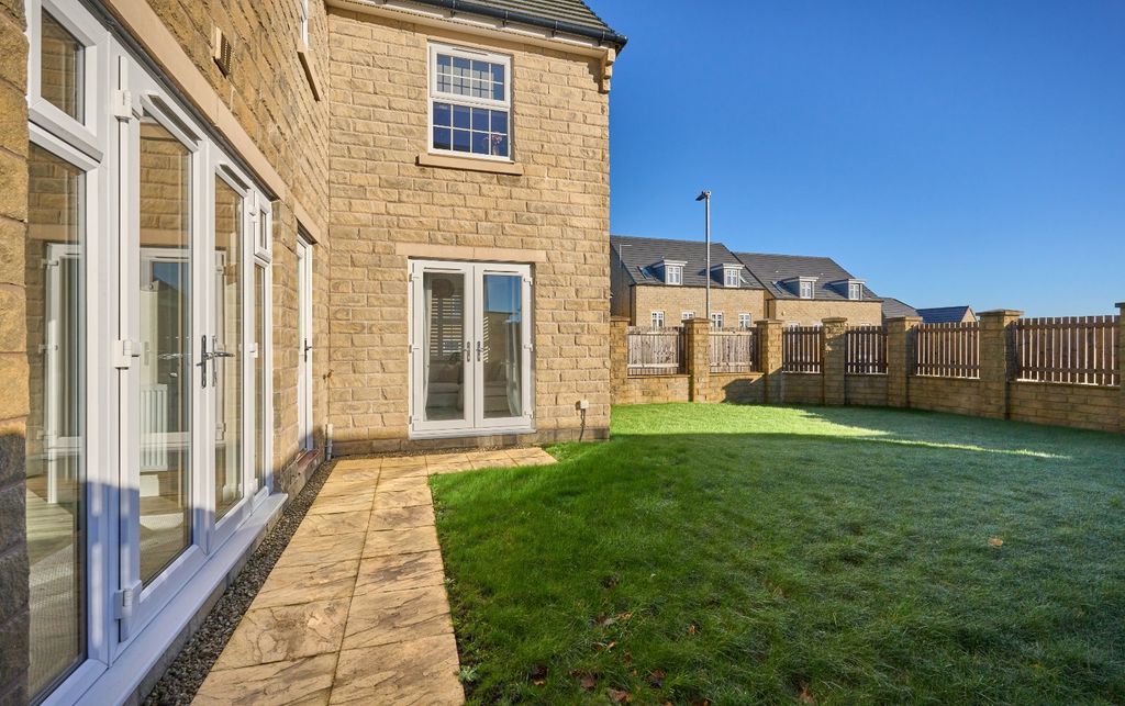 Property photo 3 of 32 Picture No. 35