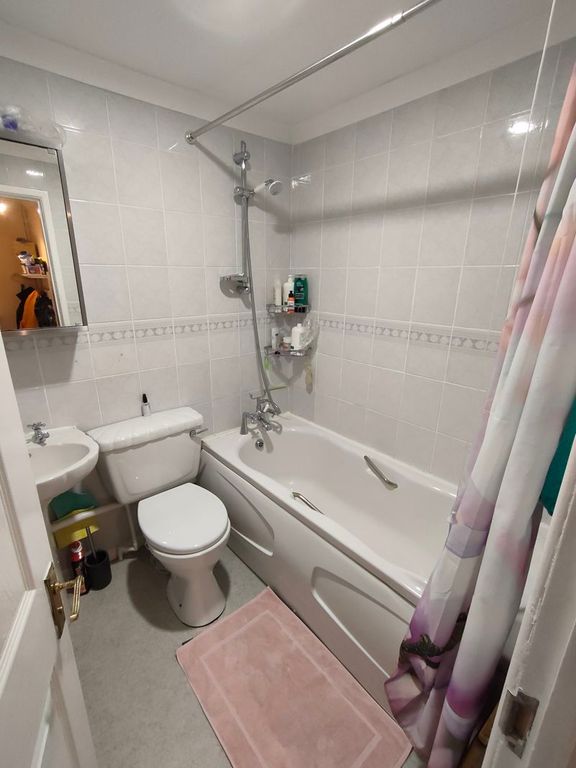 Property photo 3 of 8 Photo 3