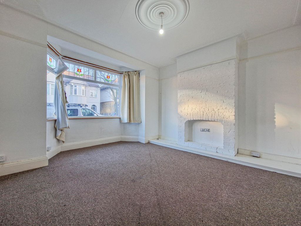 Property photo 3 of 15 Living Room