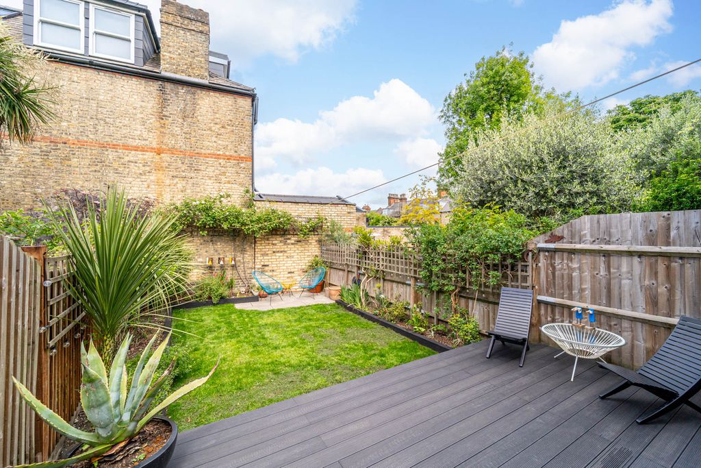 Property photo 3 of 25 Ndb06402-Edit