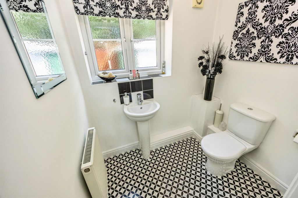 Property photo 2 of 18