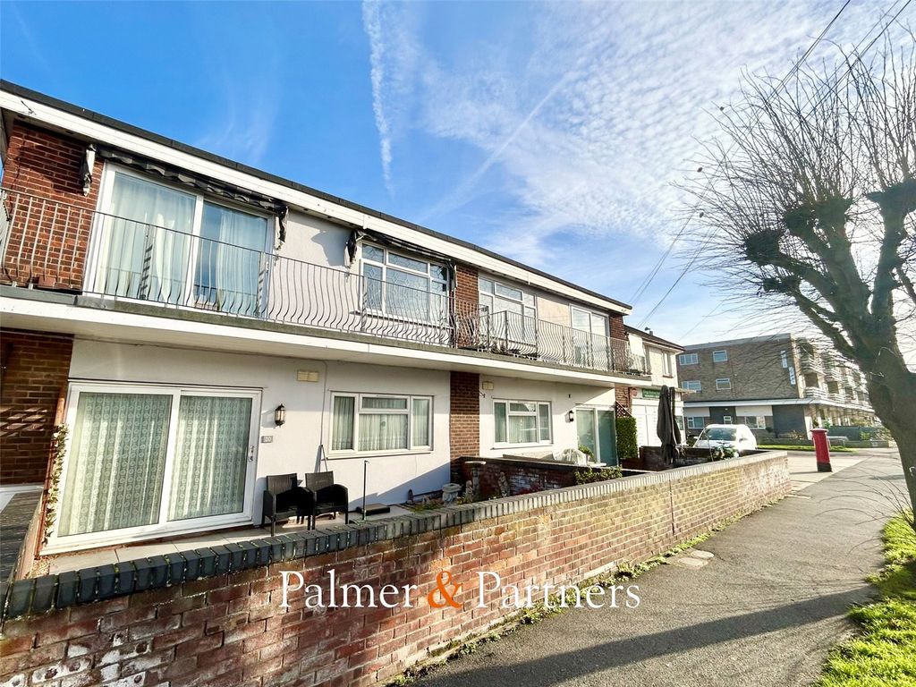 Property photo 3 of 17 Picture No. 02