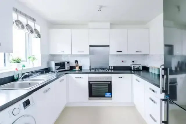 Property photo 3 of 6