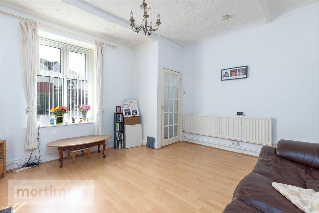 Property photo 3 of 20 Living Room