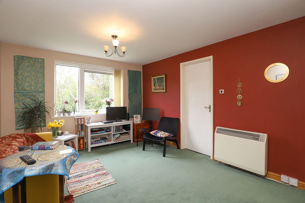 Property photo 2 of 14
