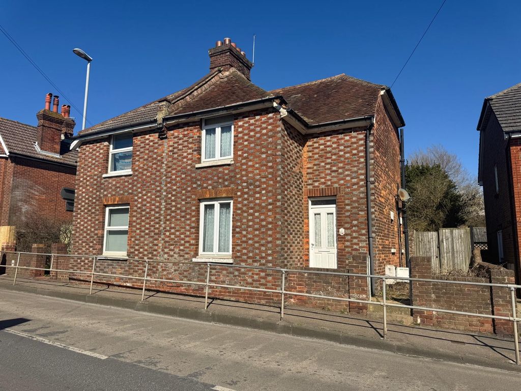 Property photo 1 of 11