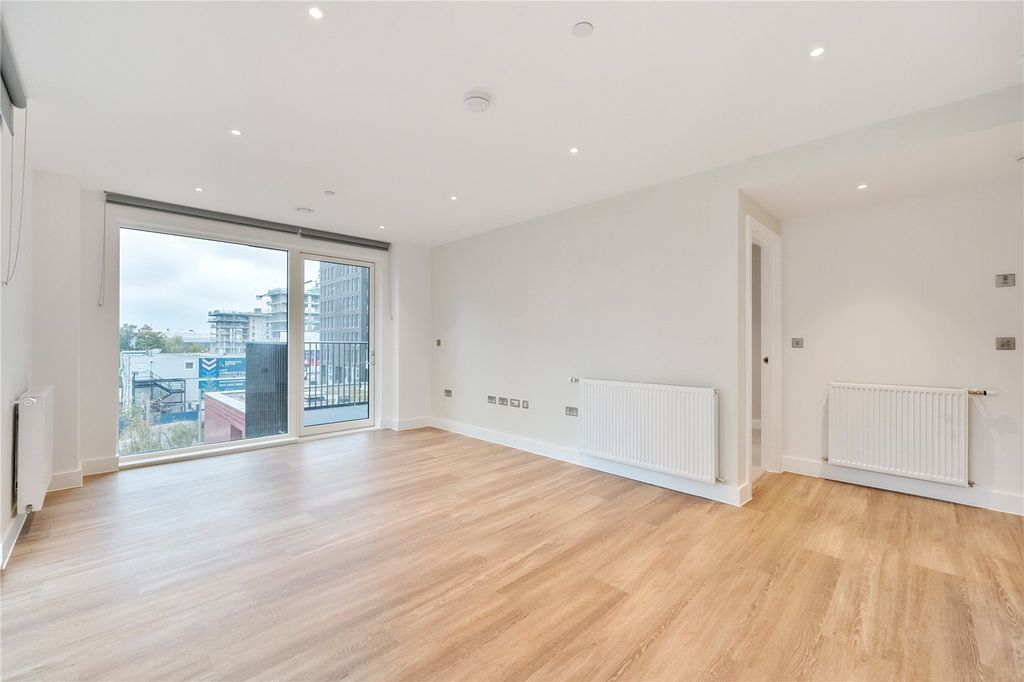 Property photo 3 of 16 Picture No. 05