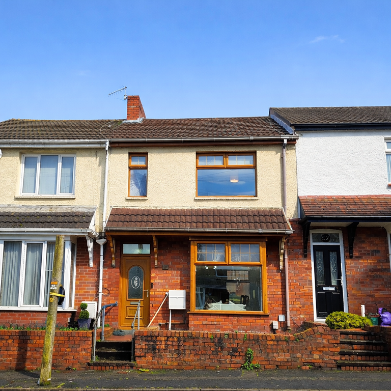 Property photo 1 of 12