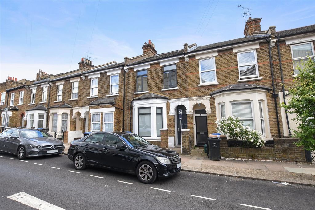 Property photo 1 of 15 05-37F1Gcwt - 8 Felixstowe Road - Exterior -Origin