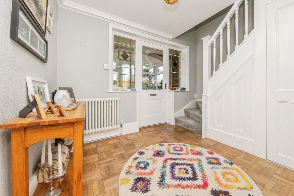 Property photo 2 of 27