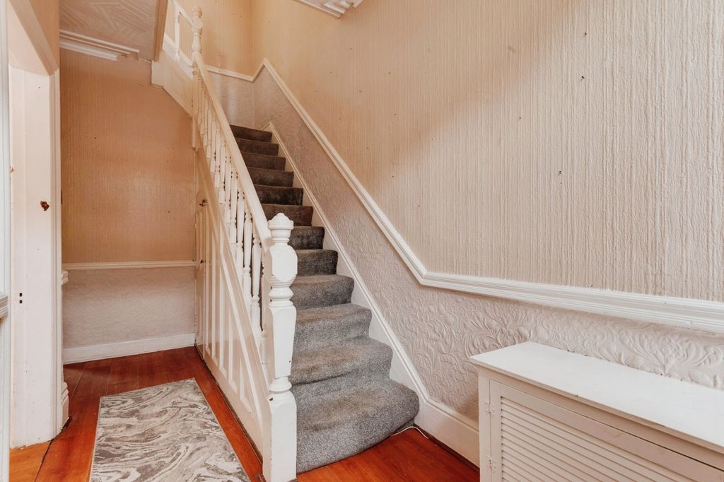 Property photo 2 of 16 Pbox-Img.Jpg
