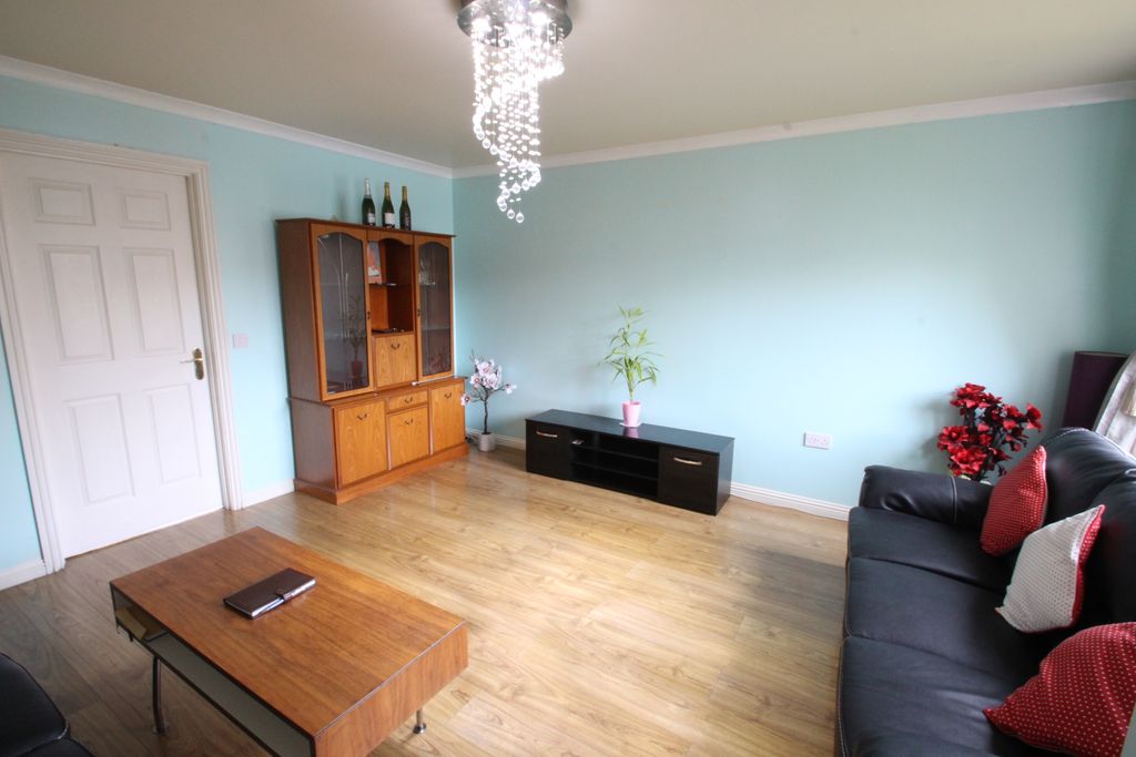 Property photo 2 of 14