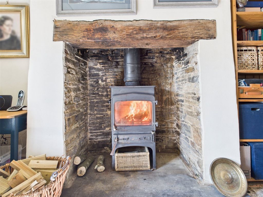 Property photo 2 of 19 Fireplace