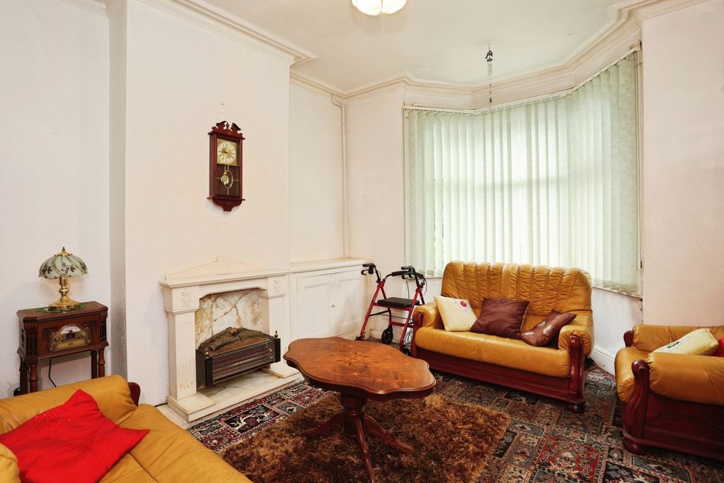 Property photo 2 of 13 Photo