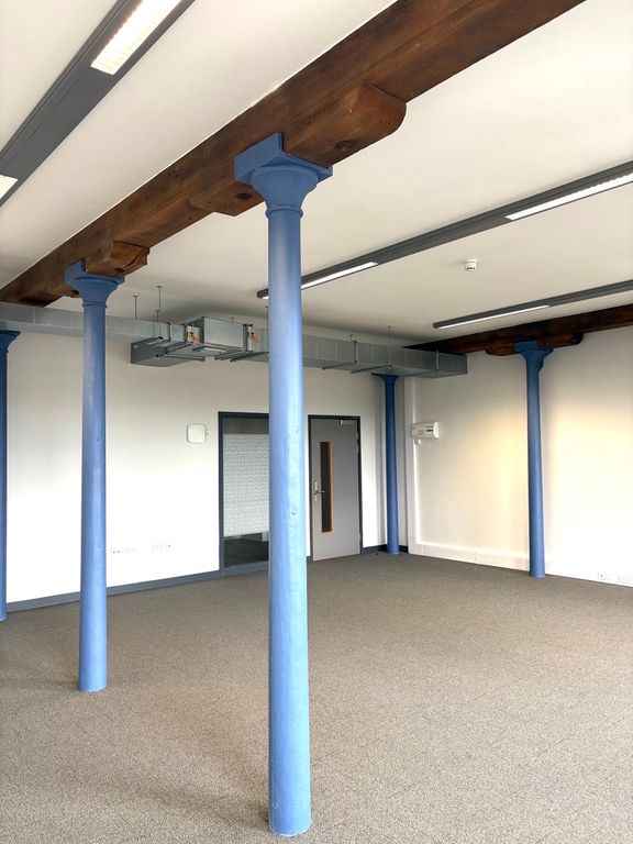 Property photo 2 of 4 Maling Exchange 307