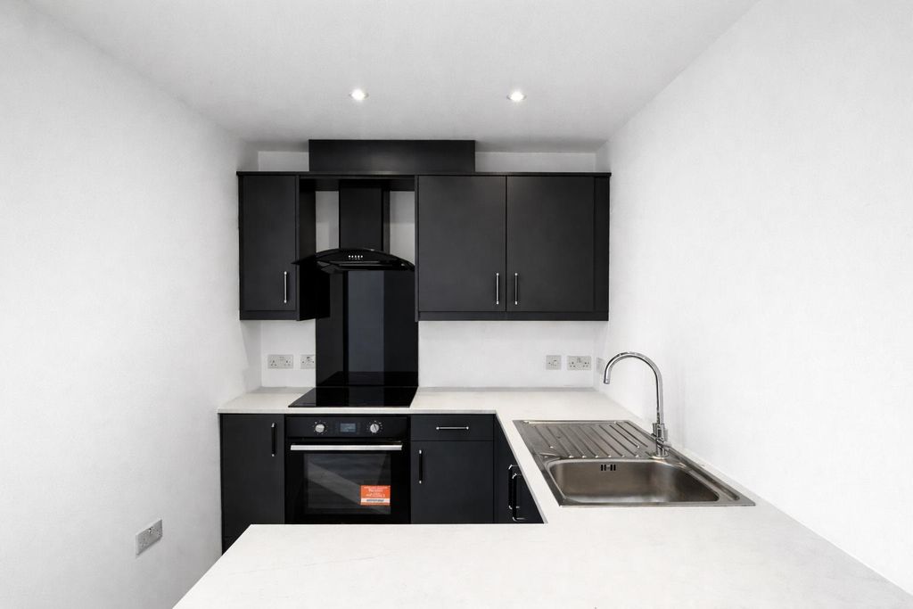 Property photo 1 of 10 4.Png