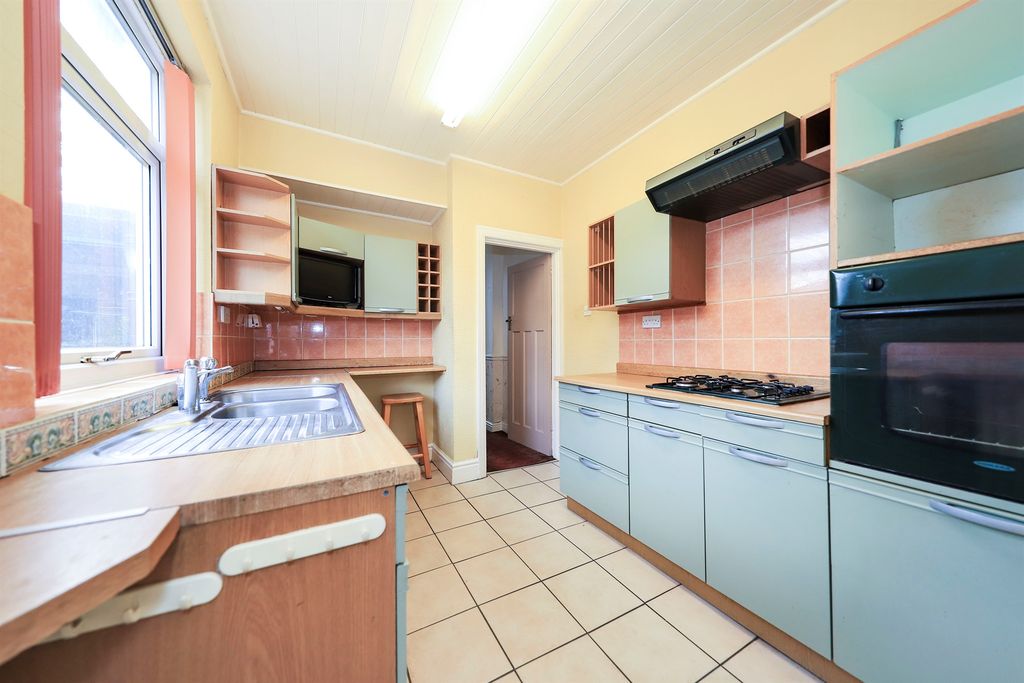 Property photo 3 of 15