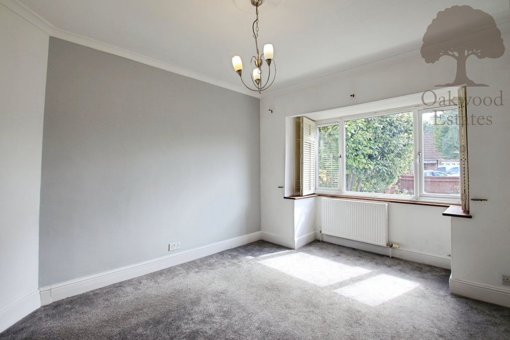 Property photo 2 of 26