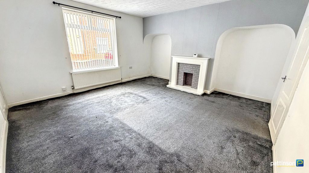 Property photo 3 of 14