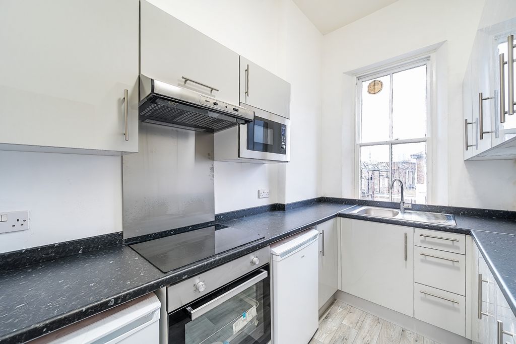 Property photo 2 of 5 1069055 (3)