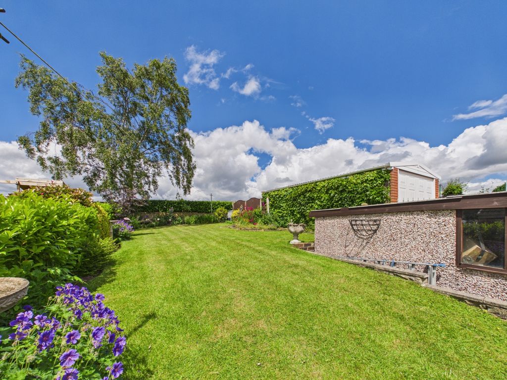 Property photo 3 of 25 3- Rob Hammond Ewemove Pontefract
