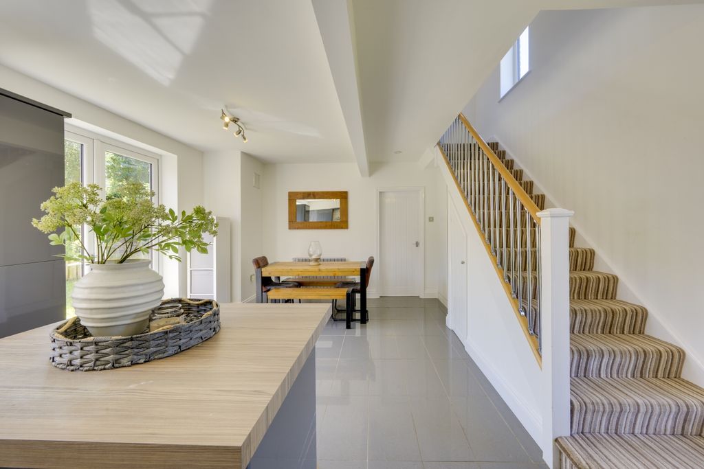 Property photo 2 of 16 Kitchen-Diner 2