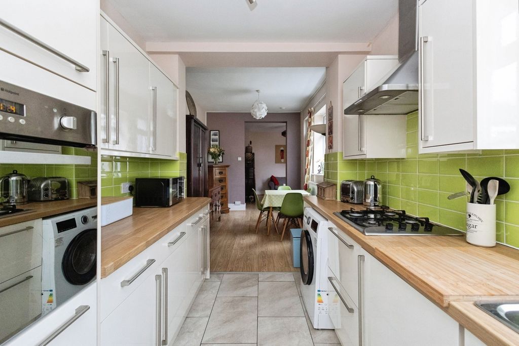 Property photo 2 of 23 Pbox-Img.Jpg