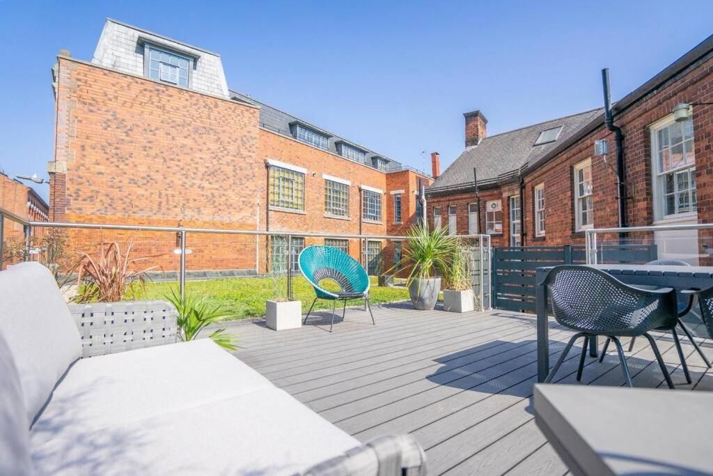 Property photo 2 of 18