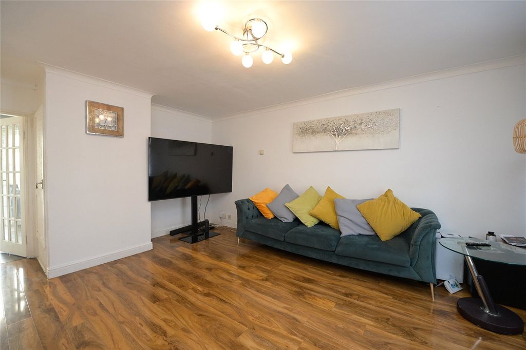 Property photo 2 of 21 Picture No. 57