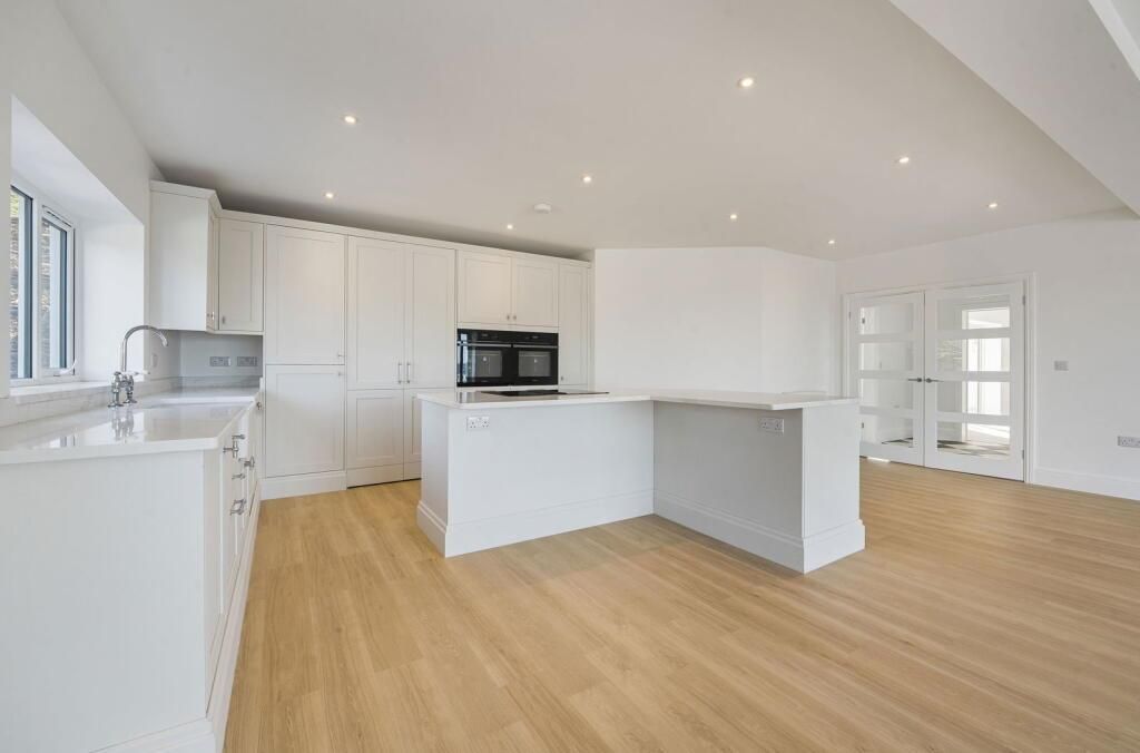 Property photo 3 of 55