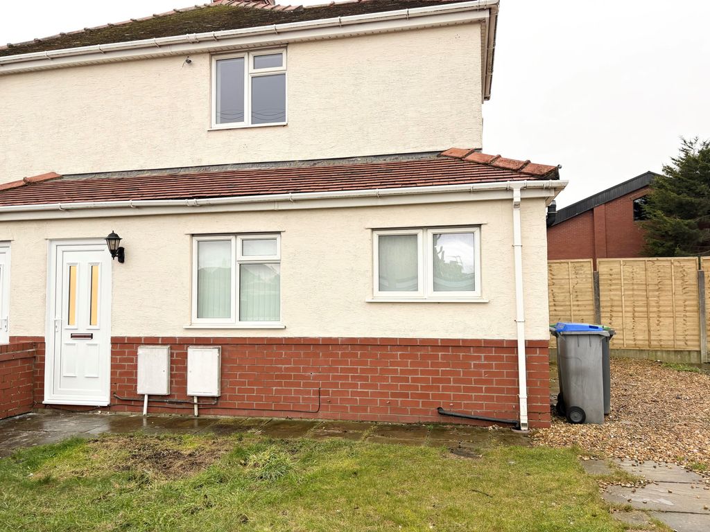 Property photo 1 of 5