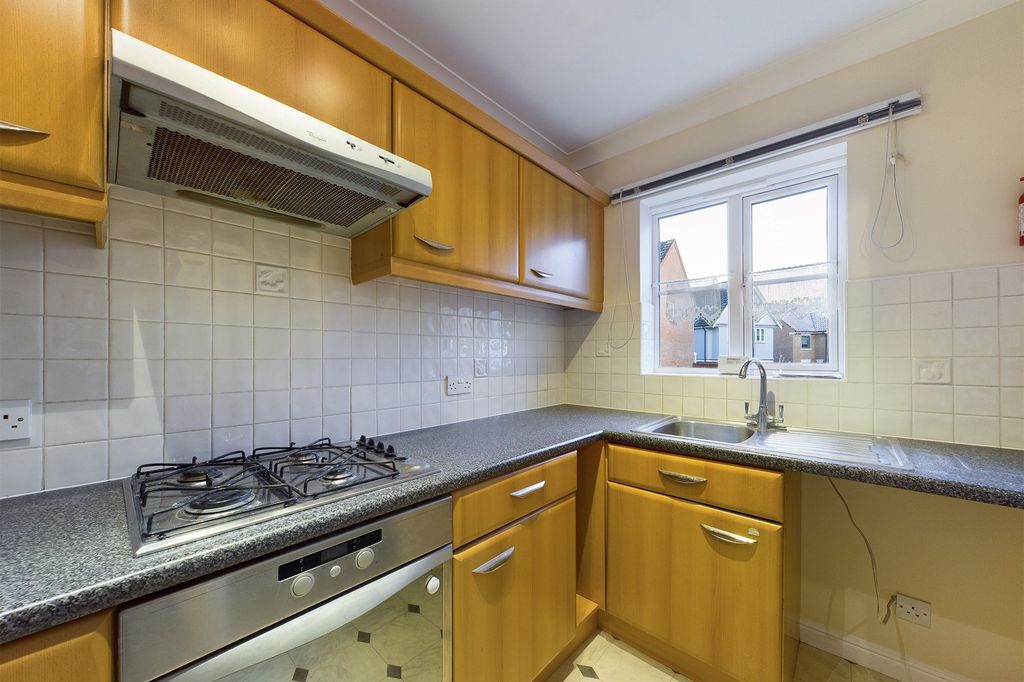 Property photo 3 of 7