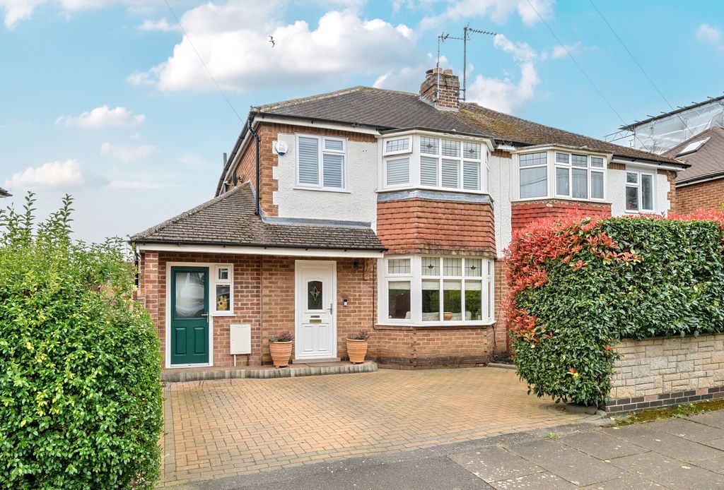 Property photo 1 of 13 1430824-16-69c29F...