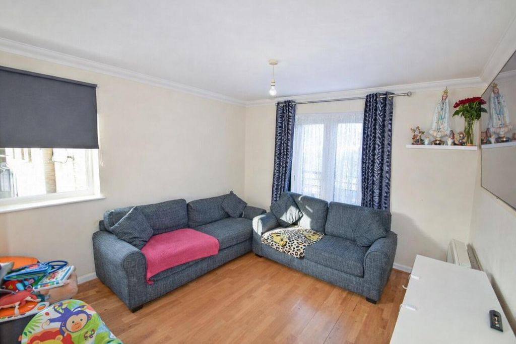 Property photo 2 of 8 Living Room