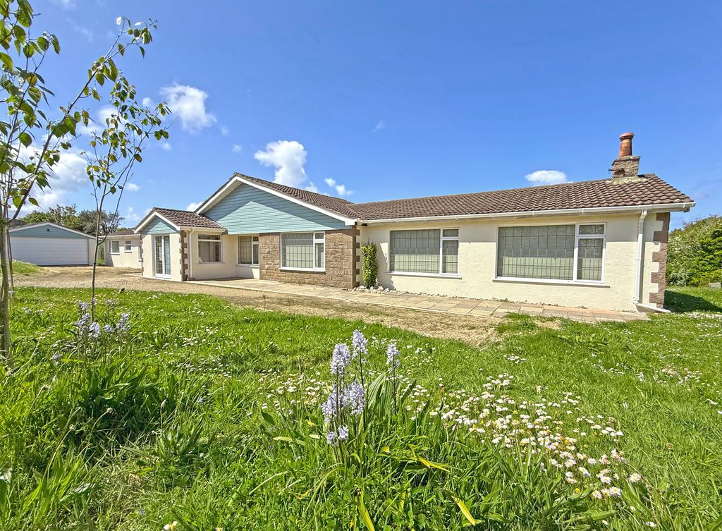 Property photo 2 of 13