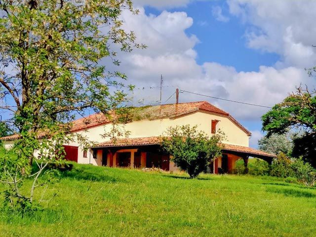 Property photo 1 of 25