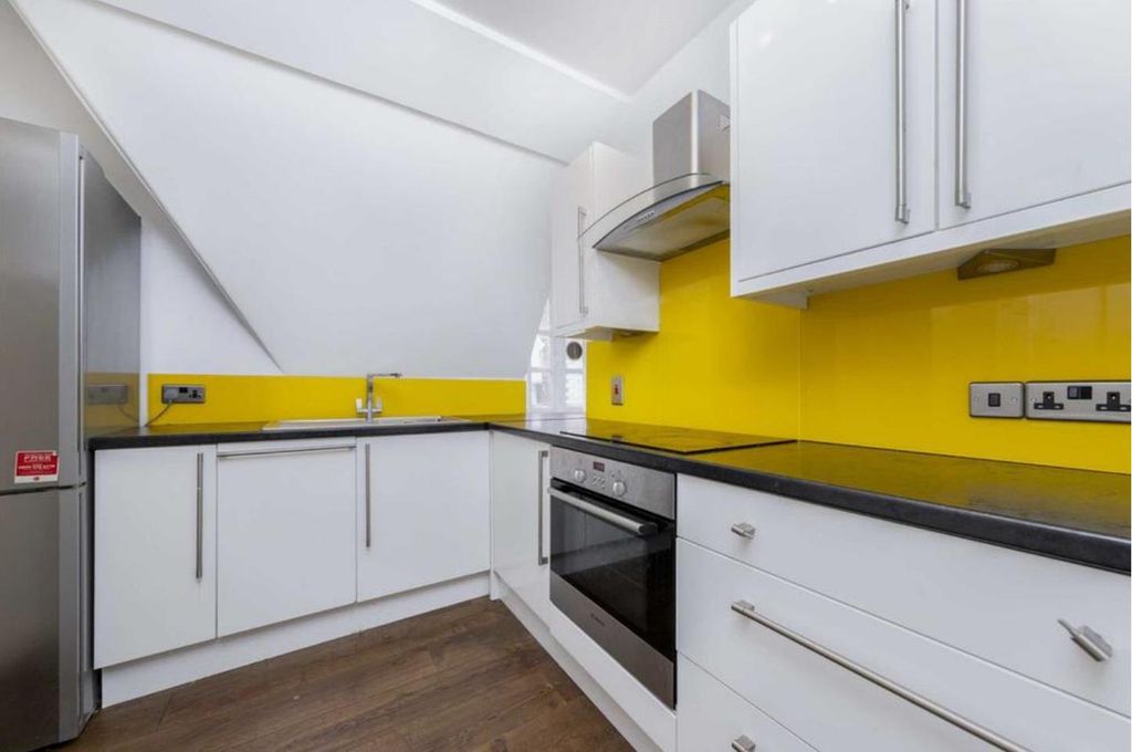 Property photo 2 of 6 Kitchen.Jpg