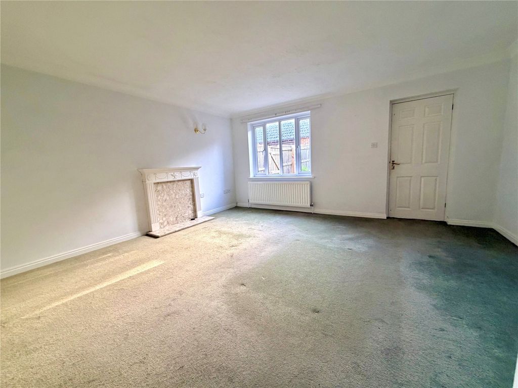 Property photo 3 of 9 Picture No. 15