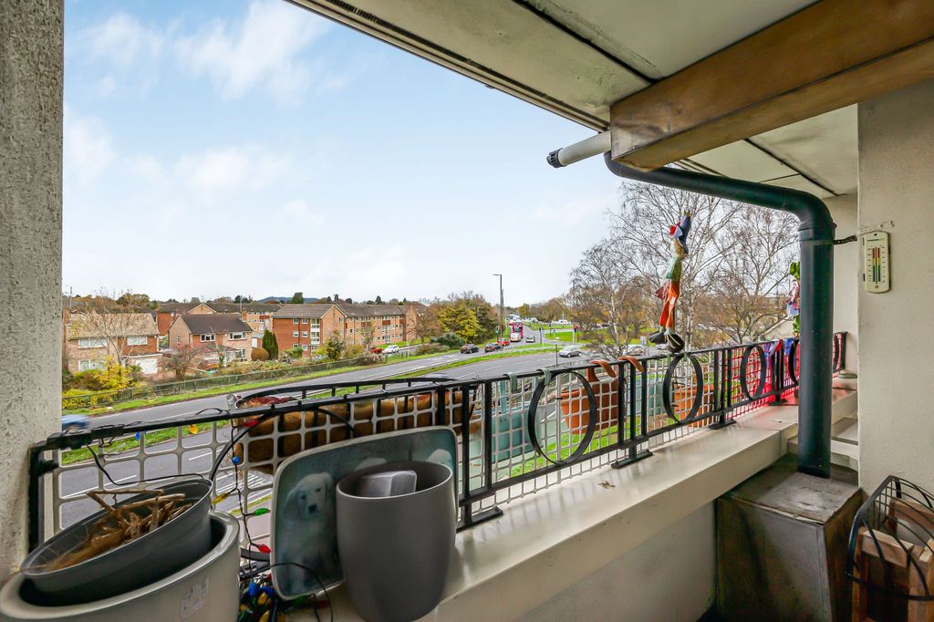 Property photo 3 of 11 Balcony