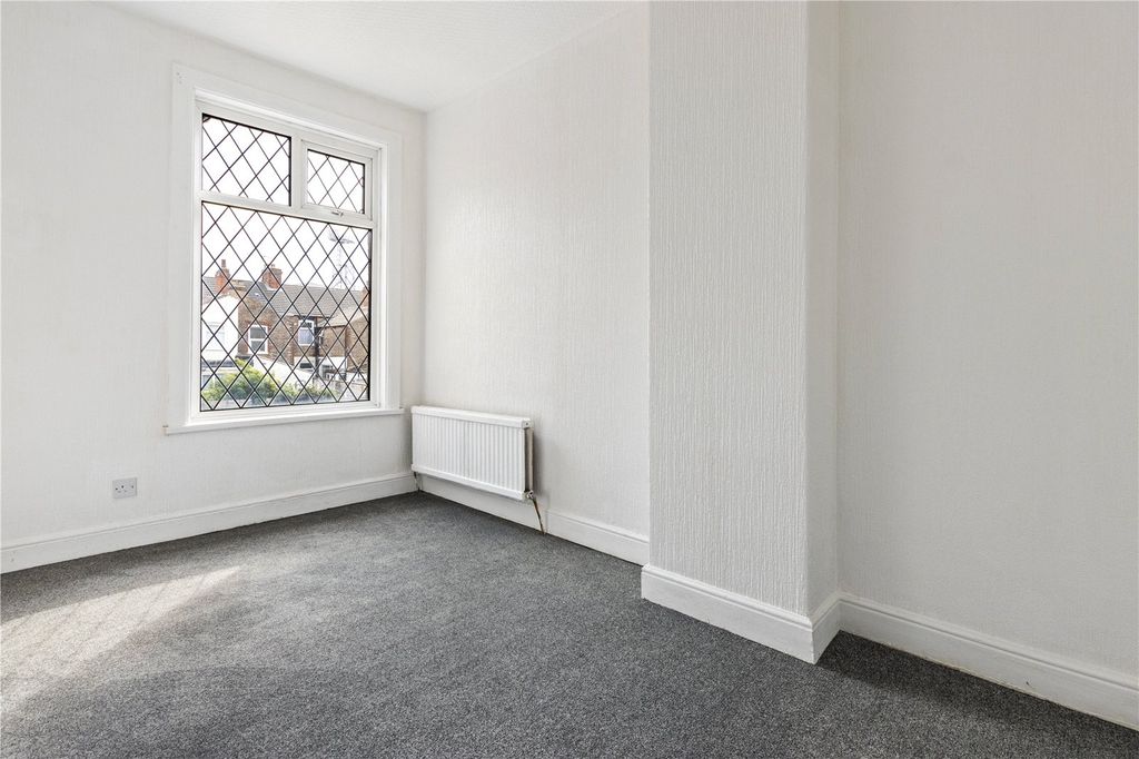 Property photo 3 of 13 Picture No. 18