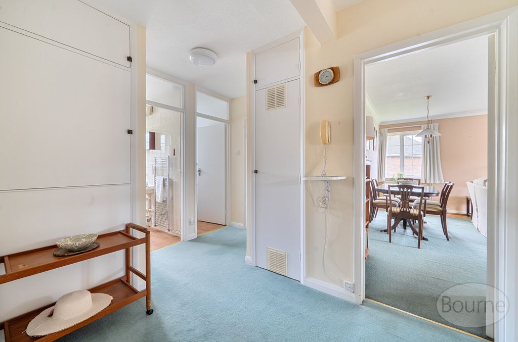 Property photo 2 of 14 F862Aa53-258B-4E5...