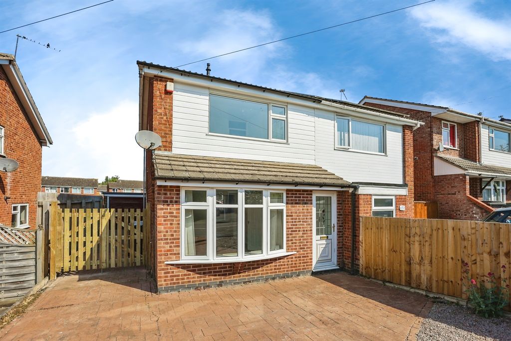 Property photo 1 of 16