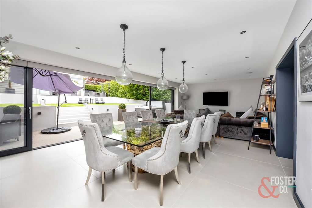 Property photo 3 of 38 Tongdean Avenue, 49-020.Jpg