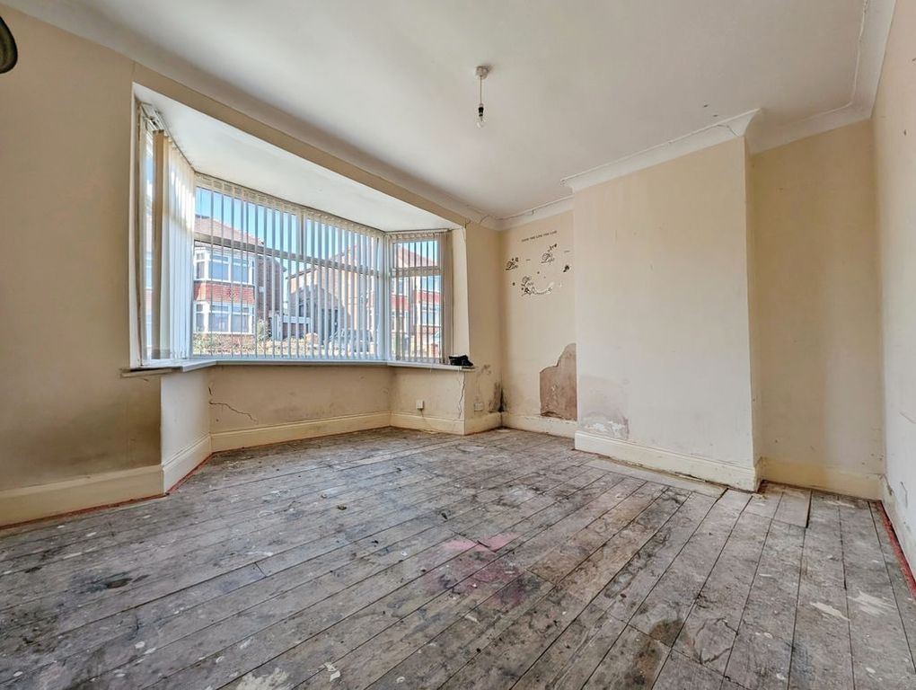 Property photo 3 of 10 Photo 9