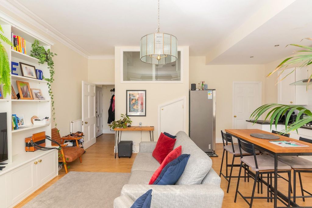 Property photo 3 of 19 0L3Ccn - Reception D.Jpg