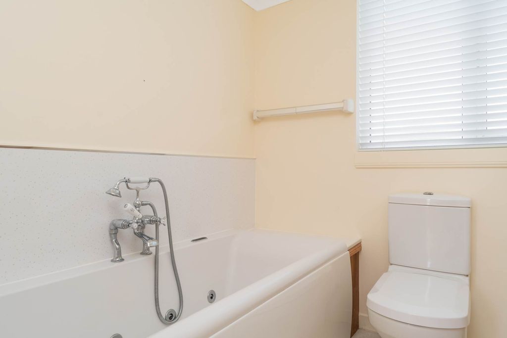 Additional image 11 of 3 bed link detached house for saleBridge Of Weir Road, Kilmacolm PA13