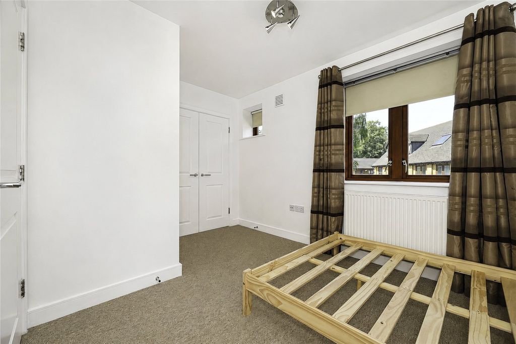 Property photo 3 of 6 Picture No. 04